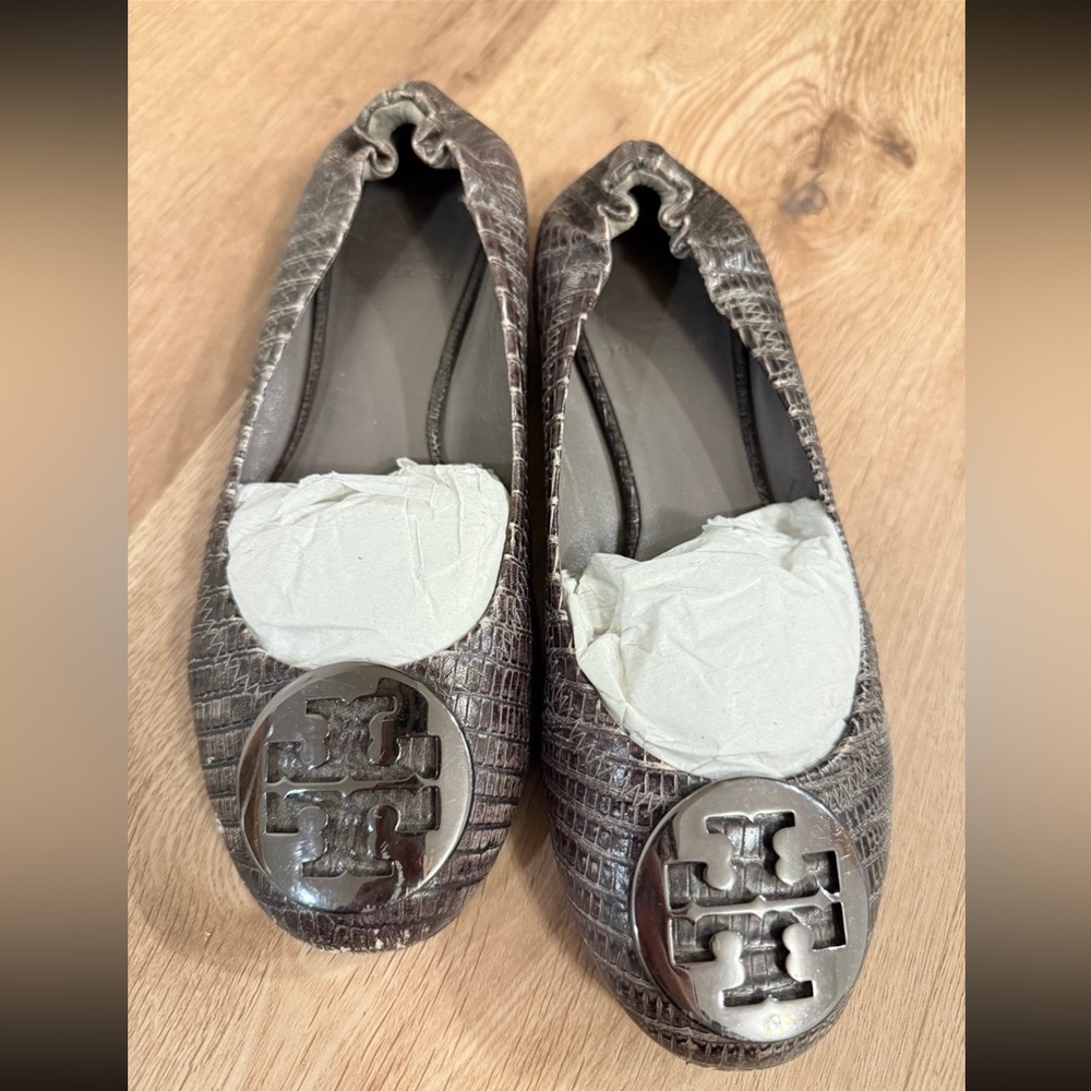 Tory Burch Flat Shoe